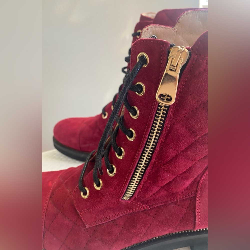 SOLD! RON WHITE Tiffany Ankle Boot in Red Suede - Size 38-1/2 / 8-1/2 - Picture 5 of 14